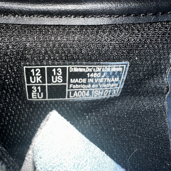 Dr. martens boot. KIDS DR MARTENS size 13c used. Rainbow Tie Dye. - Picture 5 of 5